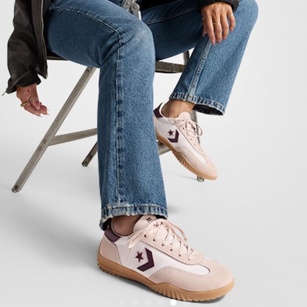 Converse pink Run Star trainer
